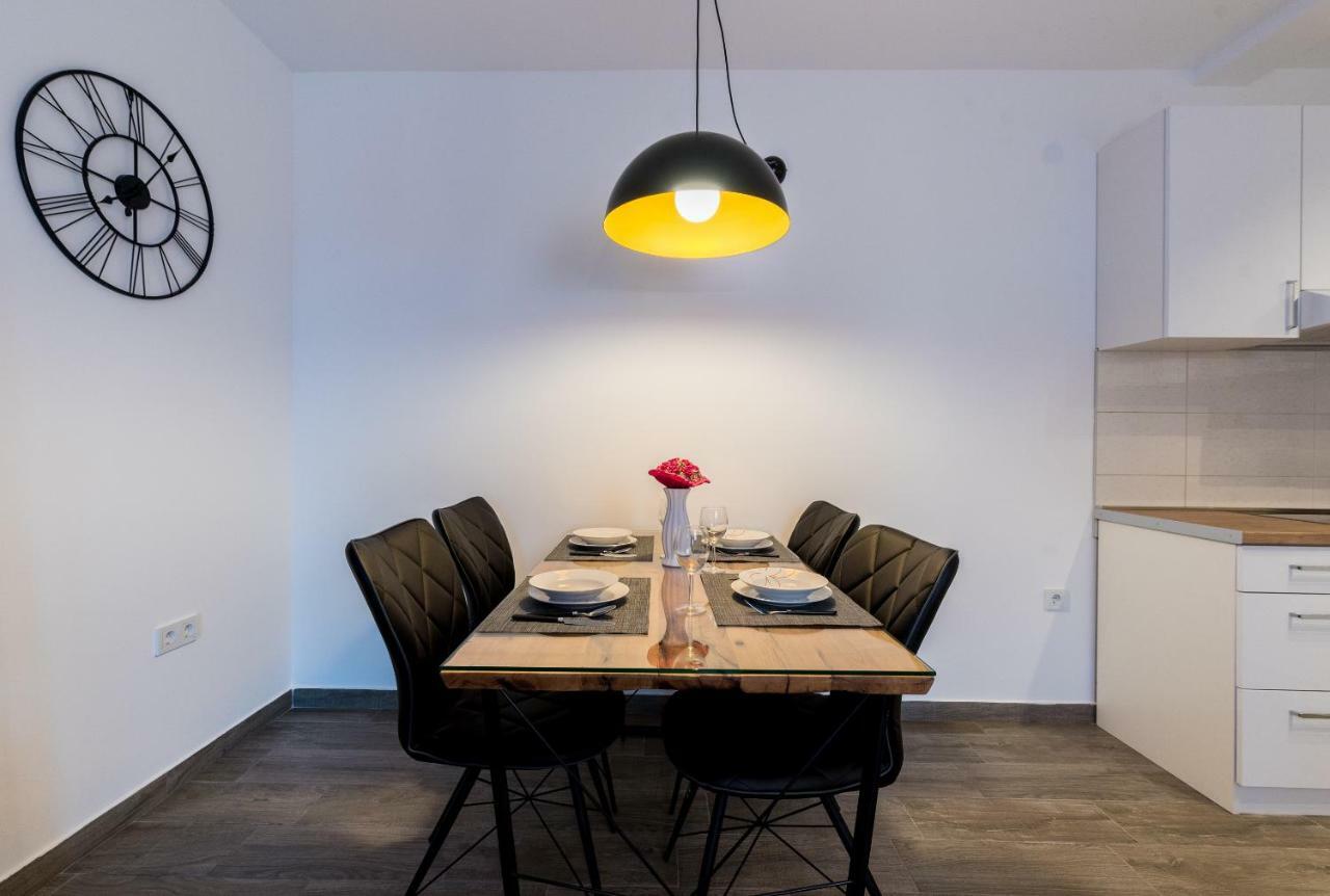 Villa Anja 2Nd Floor Peroj Kültér fotó