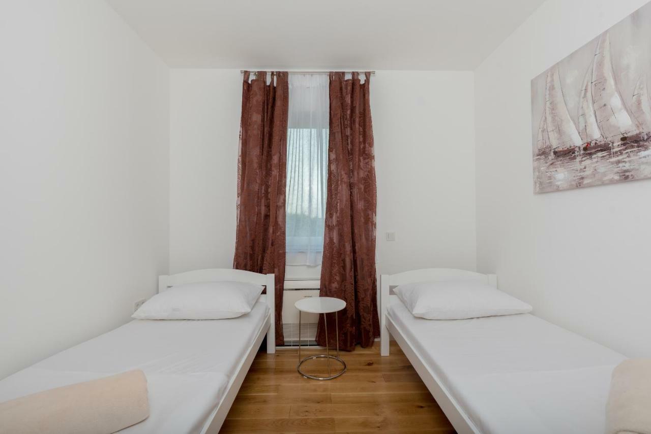 Villa Anja 2Nd Floor Peroj Kültér fotó