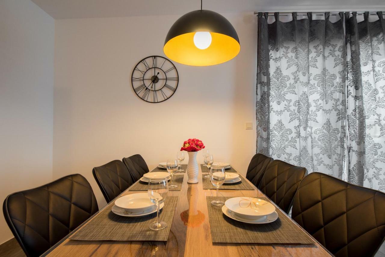 Villa Anja 2Nd Floor Peroj Kültér fotó