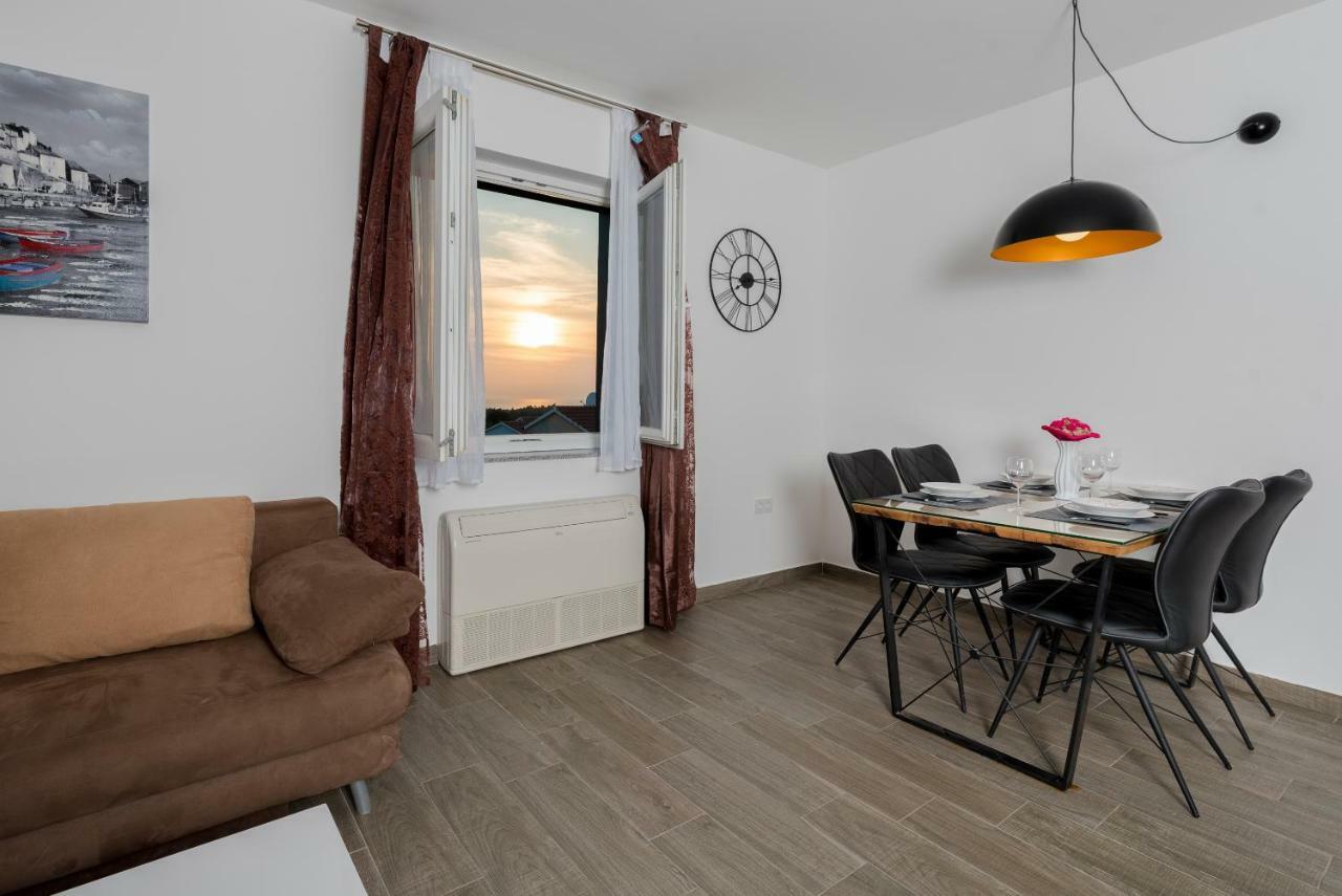 Villa Anja 2Nd Floor Peroj Kültér fotó