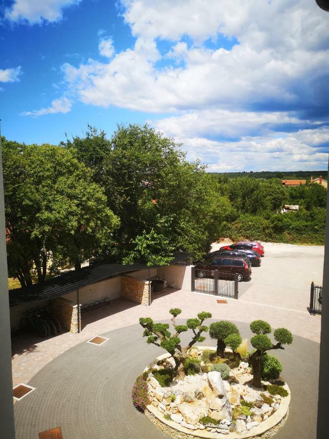 Villa Anja 2Nd Floor Peroj Kültér fotó