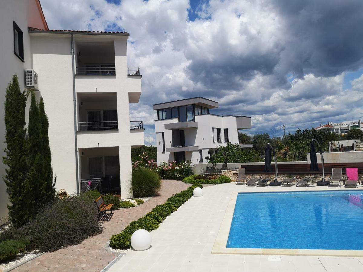 Villa Anja 2Nd Floor Peroj Kültér fotó